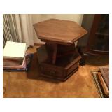 Lamp cabinet