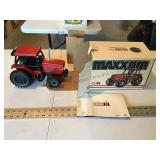 Case international 5130 1/16 scale