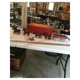 Cast iron 8 horse hitch and box
