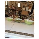 Pyrex mixing bowls