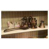 3 sets Bookends, bell, vase
