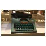 Tom thumb typewriter