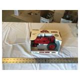 Farmall superMT a tractor