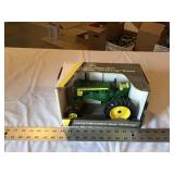 John Deere 720 hi crop Collectors edition tractor