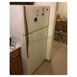 18 cu. ft. Whirlpool refrigerator