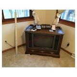 26" RCA tv and contents 10