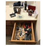 Contents in bathroom