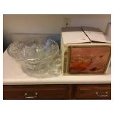 2 Punch bowl sets