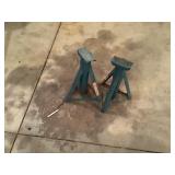 Jack stands