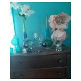 Contents on dresser
