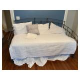 Daybed w/Linens 78Wx40Dx42H