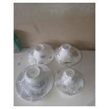 4 Ensembles tasses soucoupes