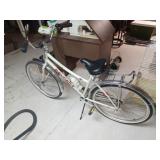 Vélo Peugeot, pneu mou