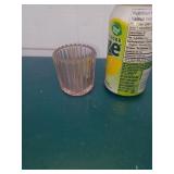 Pot ï¿½ cure dent en verre rose