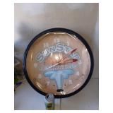 Structure d'horloge en mï¿½tal