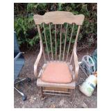Chaise en bois transformer en toilette
