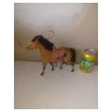 Cheval en velours