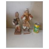 2 Figurines en papier maché