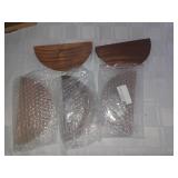 Petites tablettes en bois