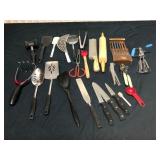 Kitchen Utensils & Rolling Pin