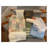 Variety of Linens & Decorator Pillows