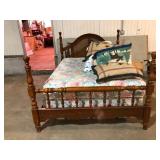 Full Size Maple Spindle Bed with Linens