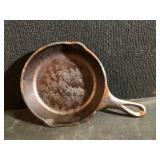 Vintage Unmarked Cast Iron Skillet