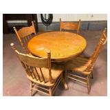 Round Oak Pedestal Table 4 Pressback Set