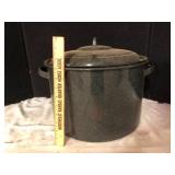 Vintage Enamelware Canner Pot and Jar Rack