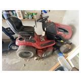 Craftsman YT3000 Riding Lawnmower Craftsman YT3000 Riding Lawnmower