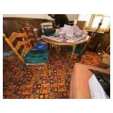 Kitchen Table w/2 Leaves & 5 Chairs Kitchen Table w/2 Leaves & 5 Chairs