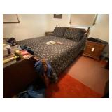 Ethan Allen Queen Bed w/Mattress & Box Spring Ethan Allen Queen Bed w/Mattress & Box Spring