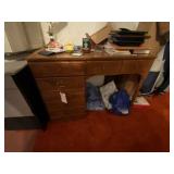 Ethan Allen Knee Hole Desk