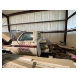 Yr GMC 6000 Truck w/V8 motor Standard Tran Yr GMC 6000 Truck w/V8 motor Standard Tran