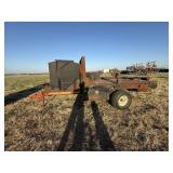 Truck bed with cube feeder & hydraulic hay unroll