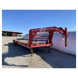 30' x 7' PJ Double Axle Gooseneck Flatbed Trailer