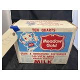 10 quarts Meadow Gold Milk Box w/Patterns