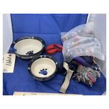 Pet Dishes - Leashes & Accs