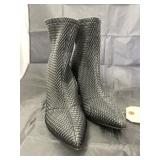 Pair of Mia ladies boots sz. 9
