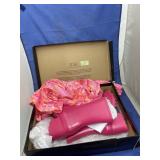 Pair of rubber boots sz. 5 w/ 70