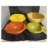 4 Pc - Tupperware Bowls