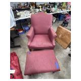 Side Chair w/Ottoman