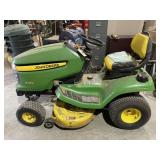 John Deere X300 Riding Lawnmower - 42' Cut