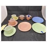 11 Pcs - Tea Cups - Plates & Saucers