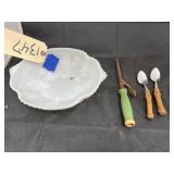 4 Pcs - Milk Glass Bowl - Curling Iron - Spoons