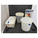 4 - Rubbermaid Storage Containers w/Lids