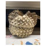Woven Basket w/Lid