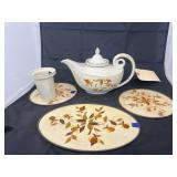 Jewel Tea Tea Pot w/2 Infusers & Trivets