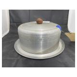 Metal Cake Keeper