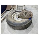 Tire L78/15 w/Rim - Cast Iron Grate